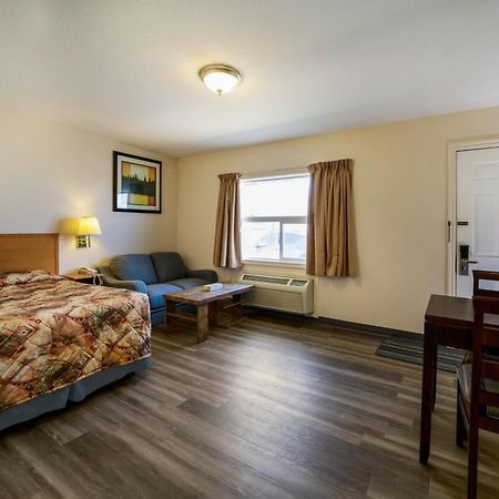 Canadas Best Value Inn Fort St John Fort St. John Dış mekan fotoğraf